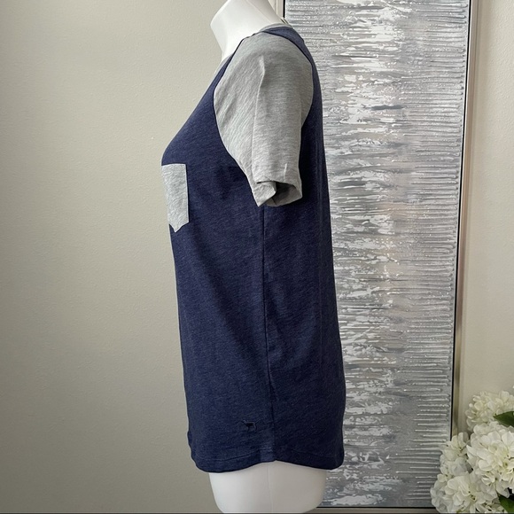 PINK Victoria’s Secret Pocket Tee Size S Women - Picture 4 of 10